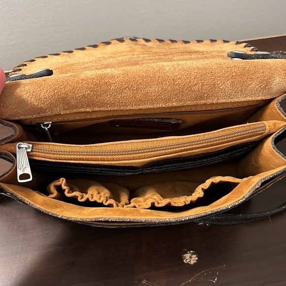 Patricia Nash Tooled Turquoise Crossbody - Picture 3 of 10